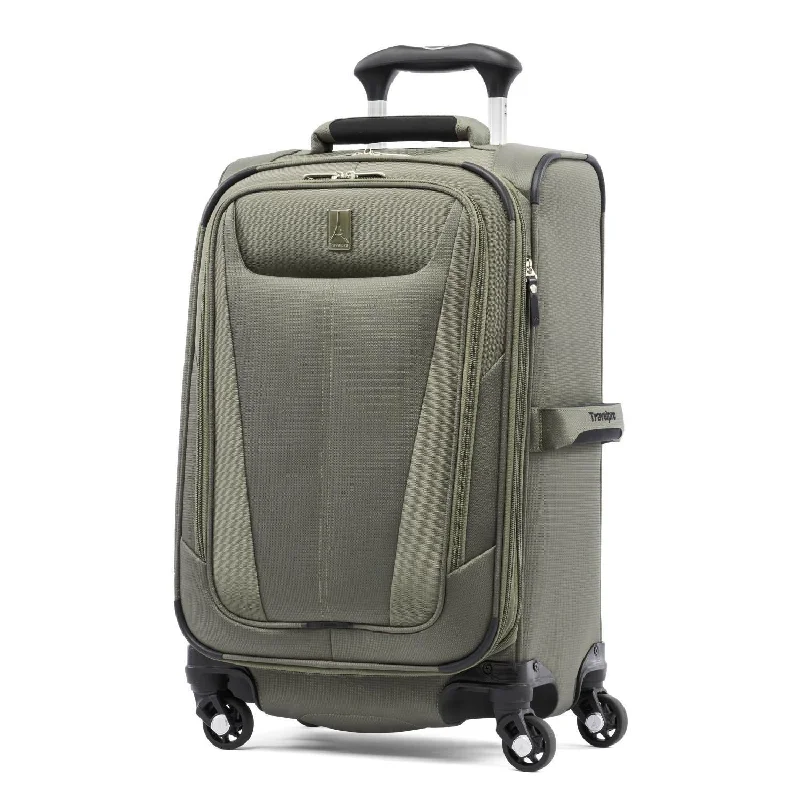 Travelpro Maxlite 5  Lightweight 21" Expandable Carry-On Spinner