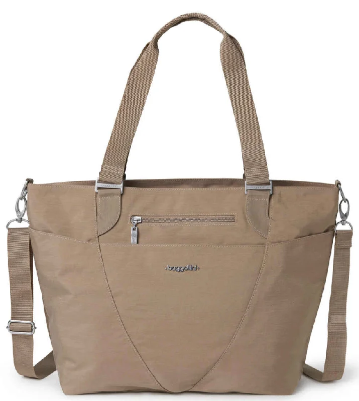 Baggallini Avenue Tote